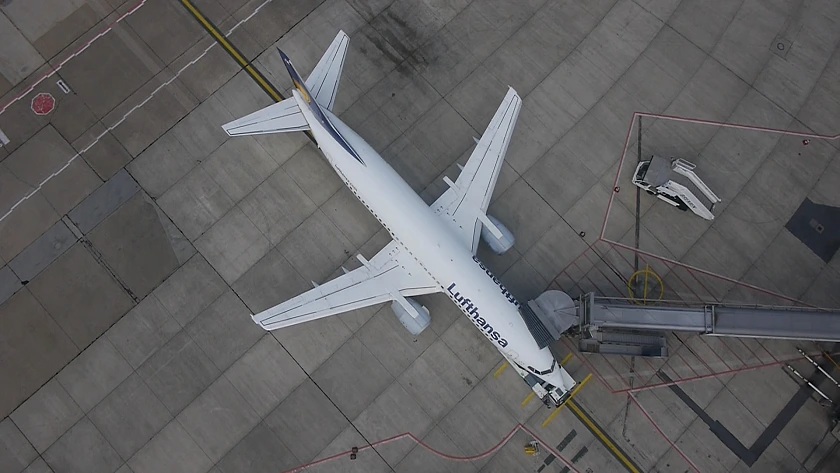 Flugzeug aus der Vogelperspektive